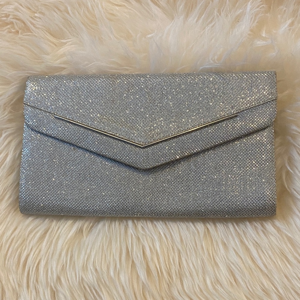 Nina Sparkling Silver Clutch